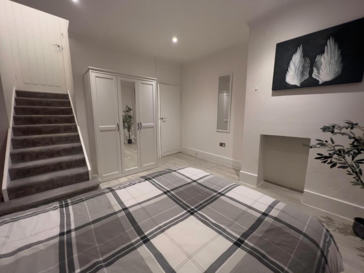 The Dragon Pad Boutique Apartment 로열턴브리지웰즈 외부 사진