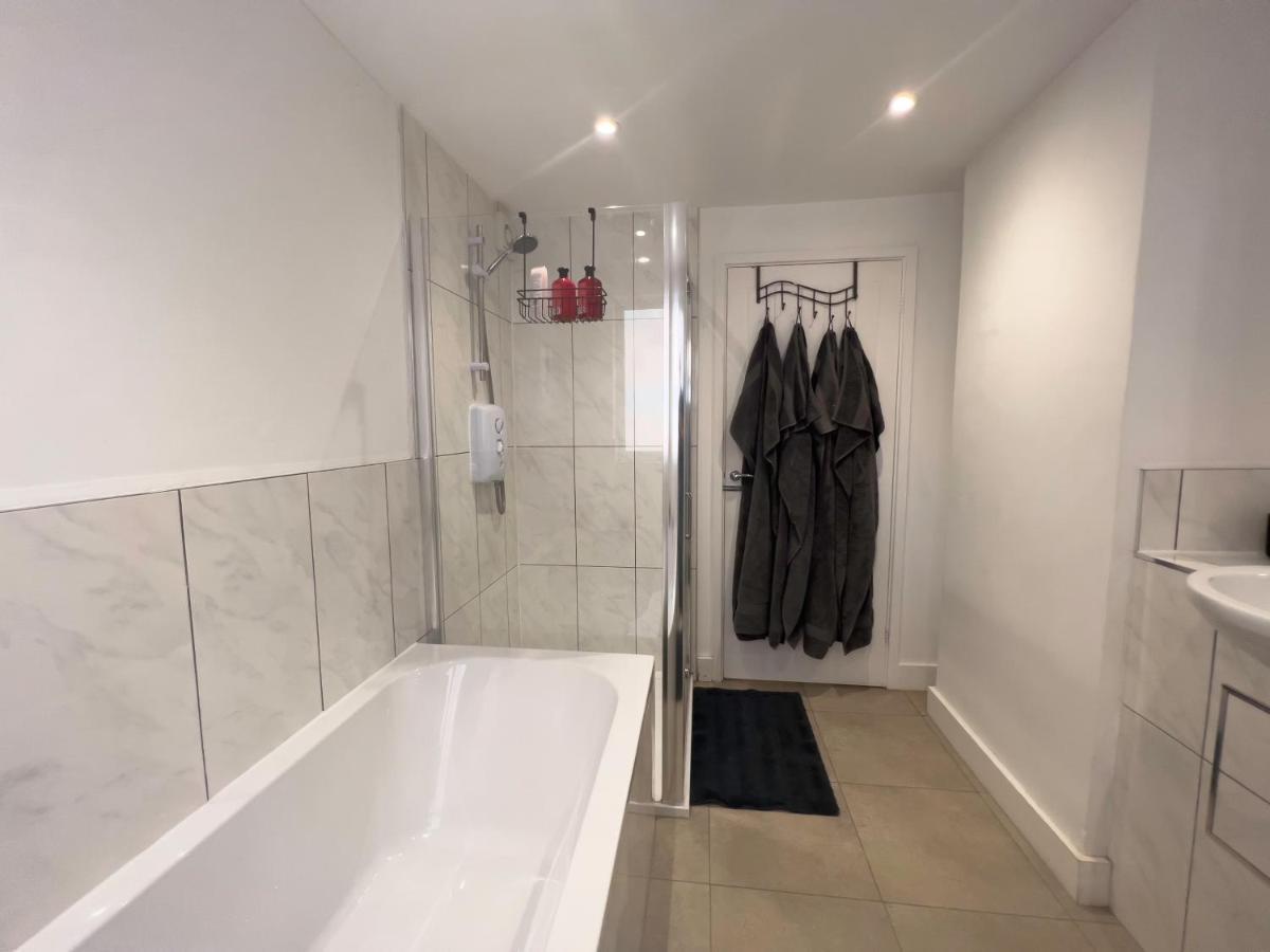The Dragon Pad Boutique Apartment 로열턴브리지웰즈 외부 사진